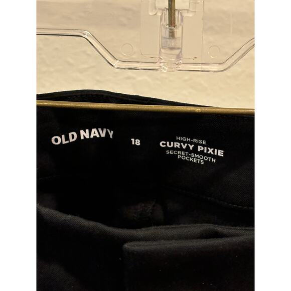 Old Navy Curvy Pixie Pants Womens Plus Size 18 Black New - Picture 3 of 5